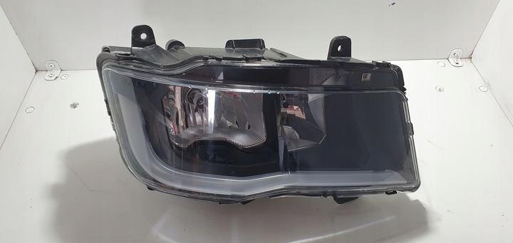 TGX EURO 6 LİONS ÖN FAR SAĞ